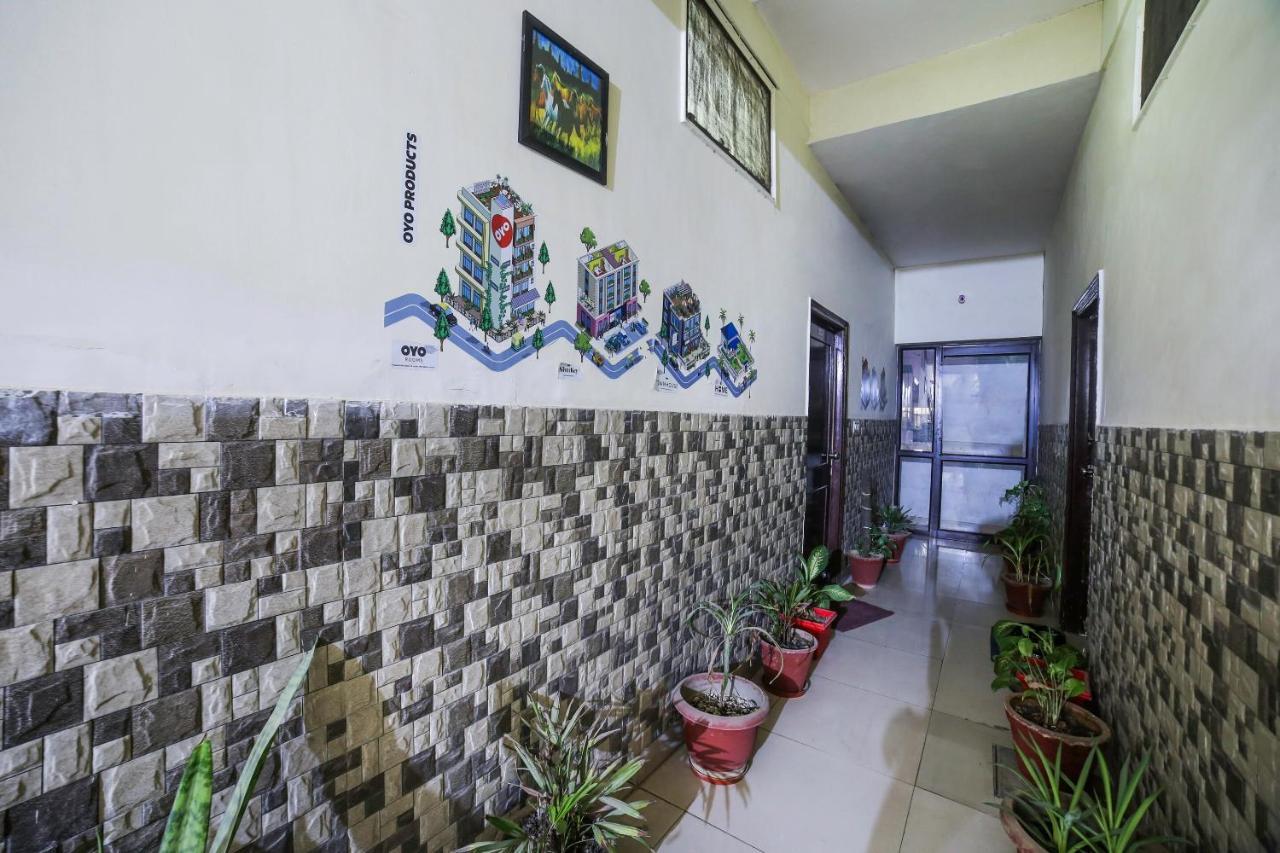 Oyo Downtown Inn Near Leisure Valley Park Gurgaon Buitenkant foto