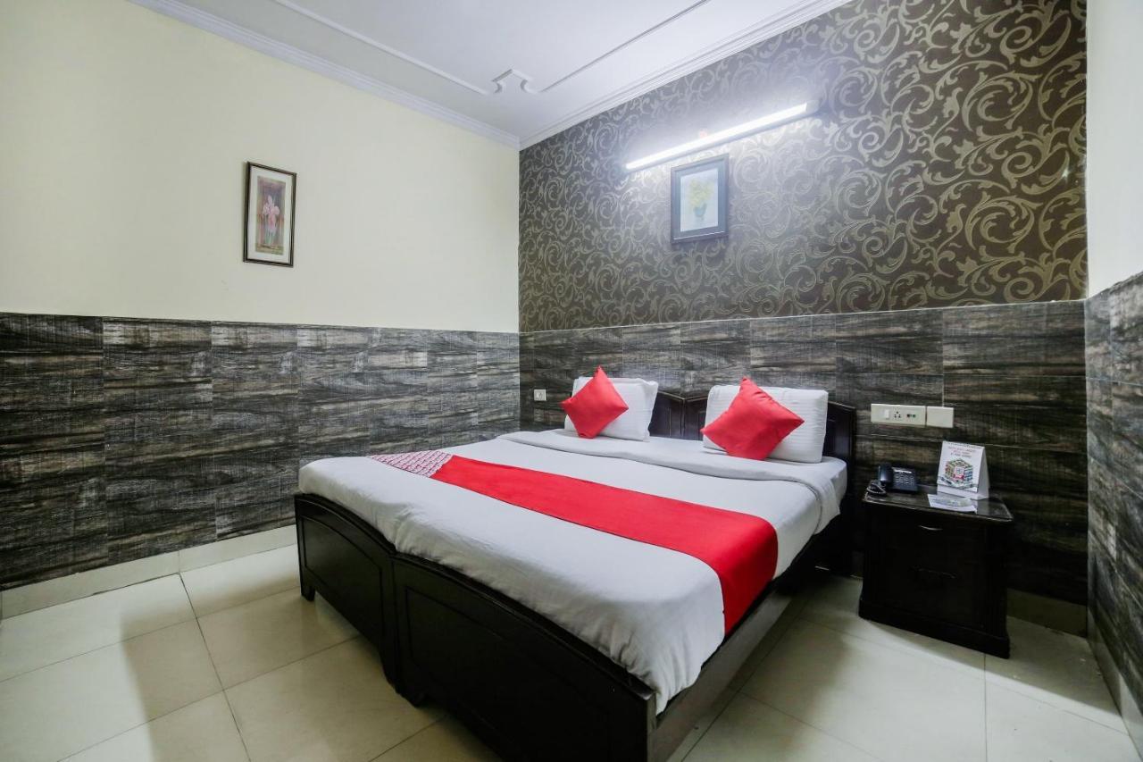 Oyo Downtown Inn Near Leisure Valley Park Gurgaon Buitenkant foto