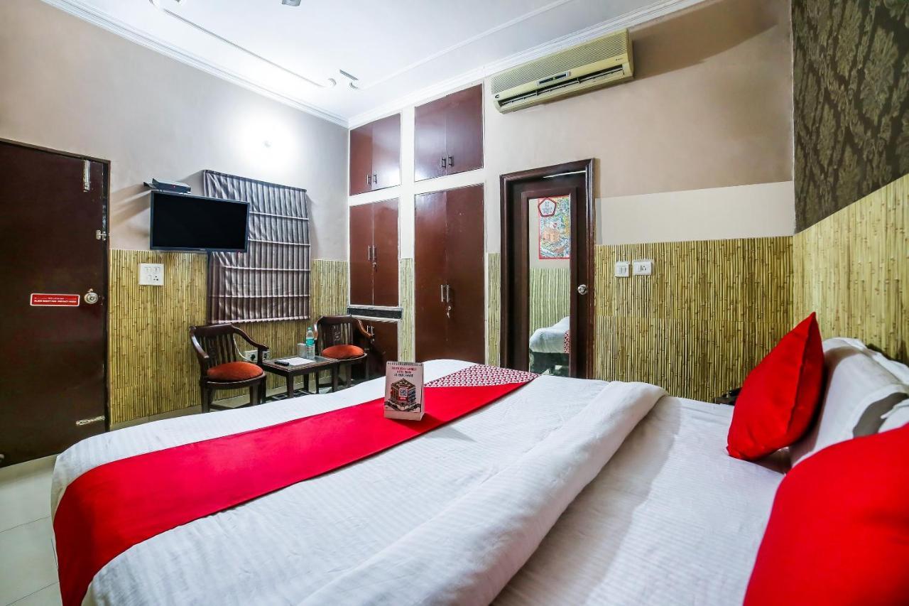 Oyo Downtown Inn Near Leisure Valley Park Gurgaon Buitenkant foto